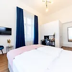 Adagio Downtown