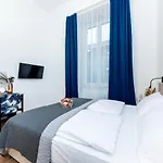 Hotel Adagio Downtown 3*