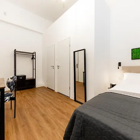 Adagio Downtown 3*