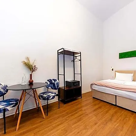 Adagio Downtown 3*
