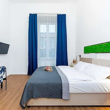 Hotel Adagio Downtown