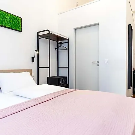 Hotel Adagio Downtown 3*