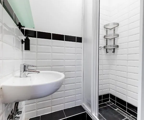 Adagio Downtown Otel