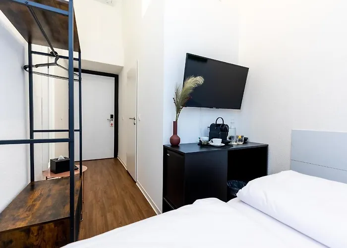 Adagio Downtown Otel 3*