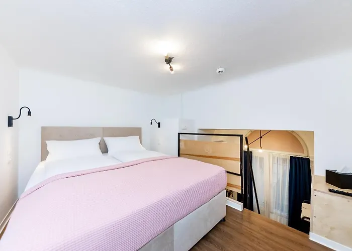 Adagio Downtown Otel