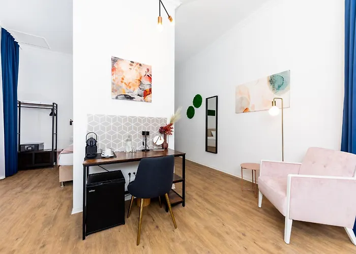 Otel Adagio Downtown 3*