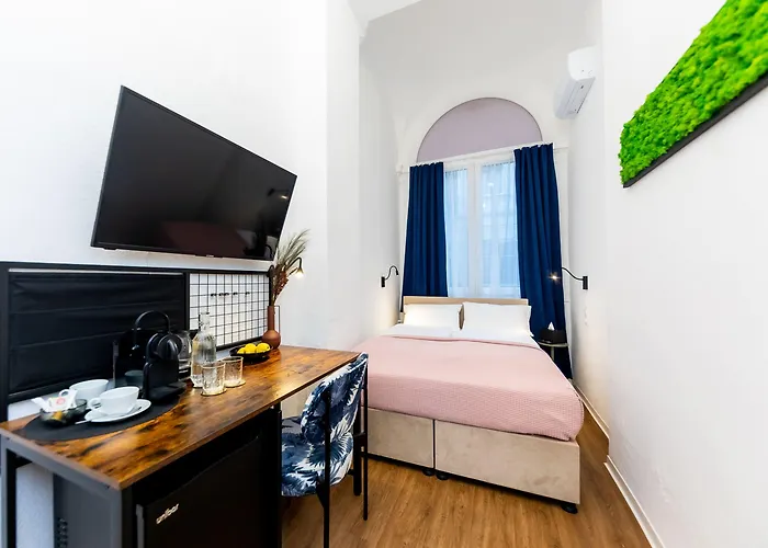 Adagio Downtown 3*