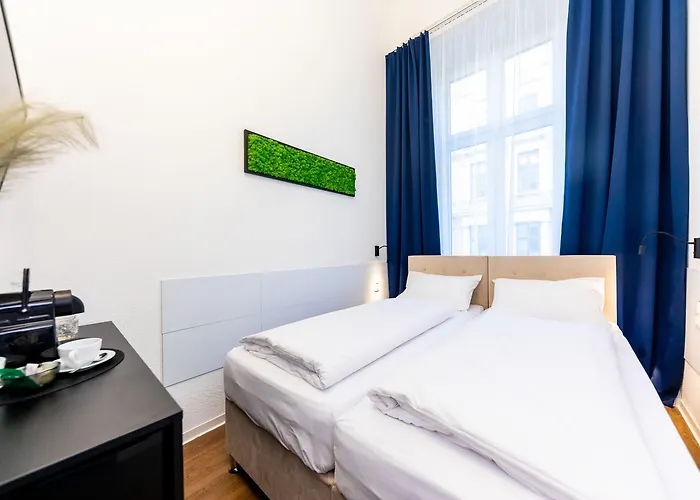 Otel Adagio Downtown 3*