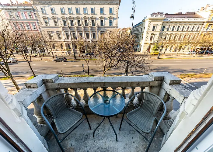 Adagio Downtown Otel 3*