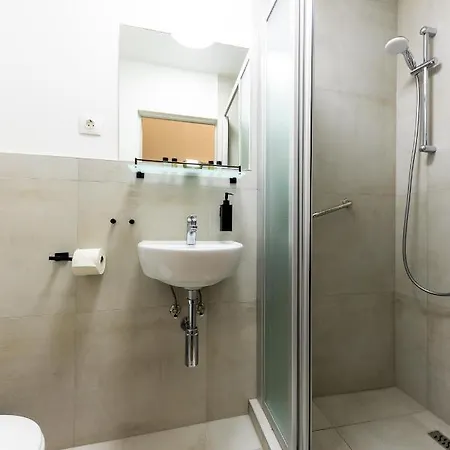 Adagio Downtown Отель 3*