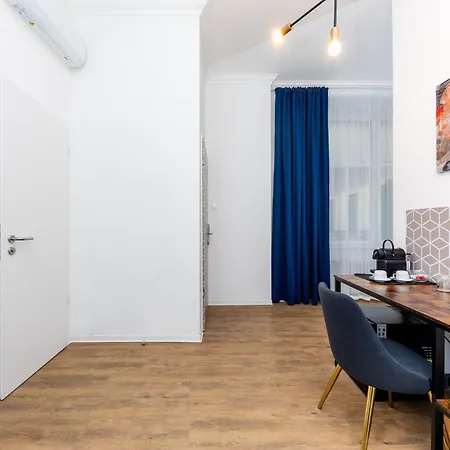 Adagio Downtown Отель 3*