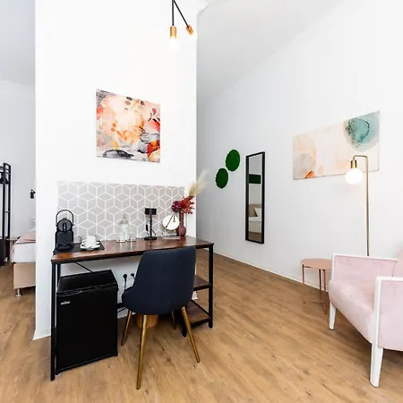 호텔 Adagio Downtown 3*