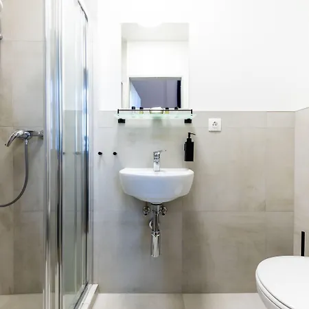 Adagio Downtown Отель 3*