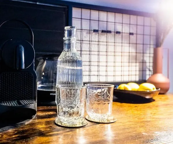 Hotel Adagio Downtown 3*