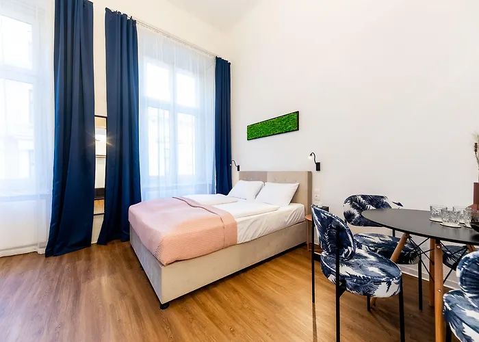 Adagio Downtown Hotel